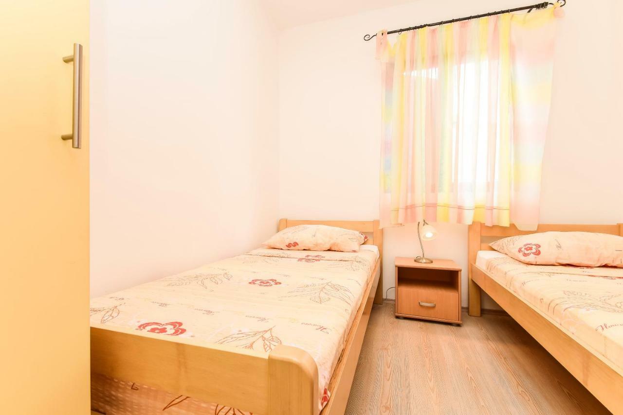 Apartments Zoricic Zaboric Exterior photo